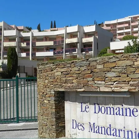 Le Lavandou, T2 Avec Piscine, 4 Couchages Proche *